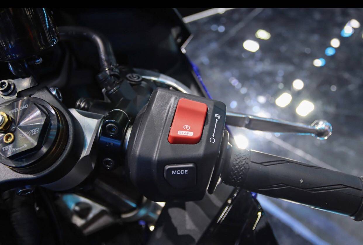 Yamaha YZF-R9 สุดยอดซูเปอร์สปอร์ตตระกูล R-Series